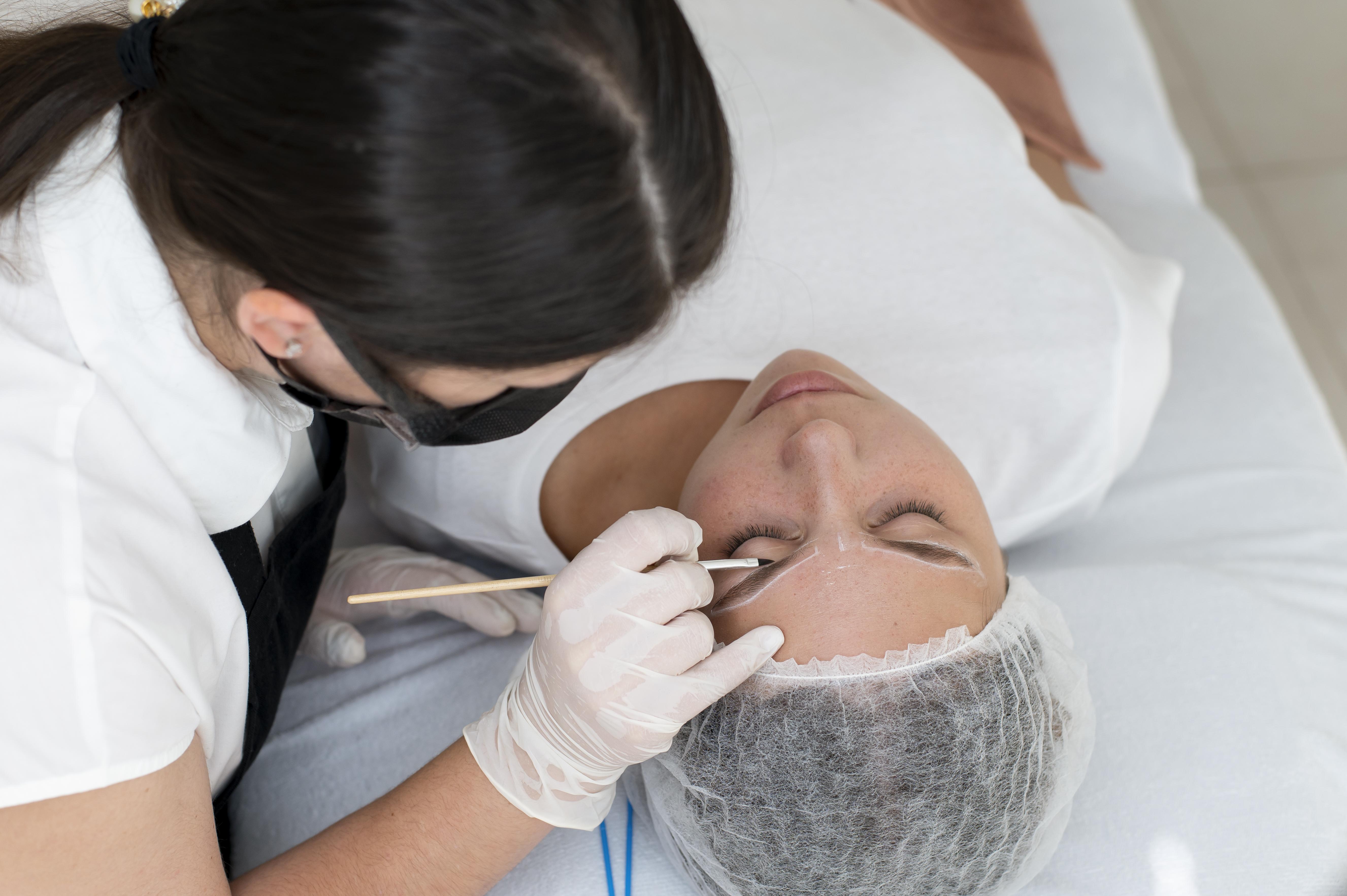 Advanced open pores treatment in Kanpur with laser and skin rejuvenation therapy for smooth, refined skin